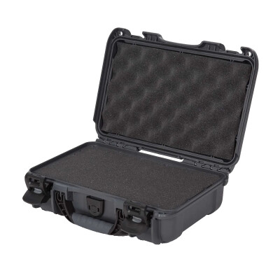 Nanuk 909 Waterproof and Airline Approved Hard Case Graphite